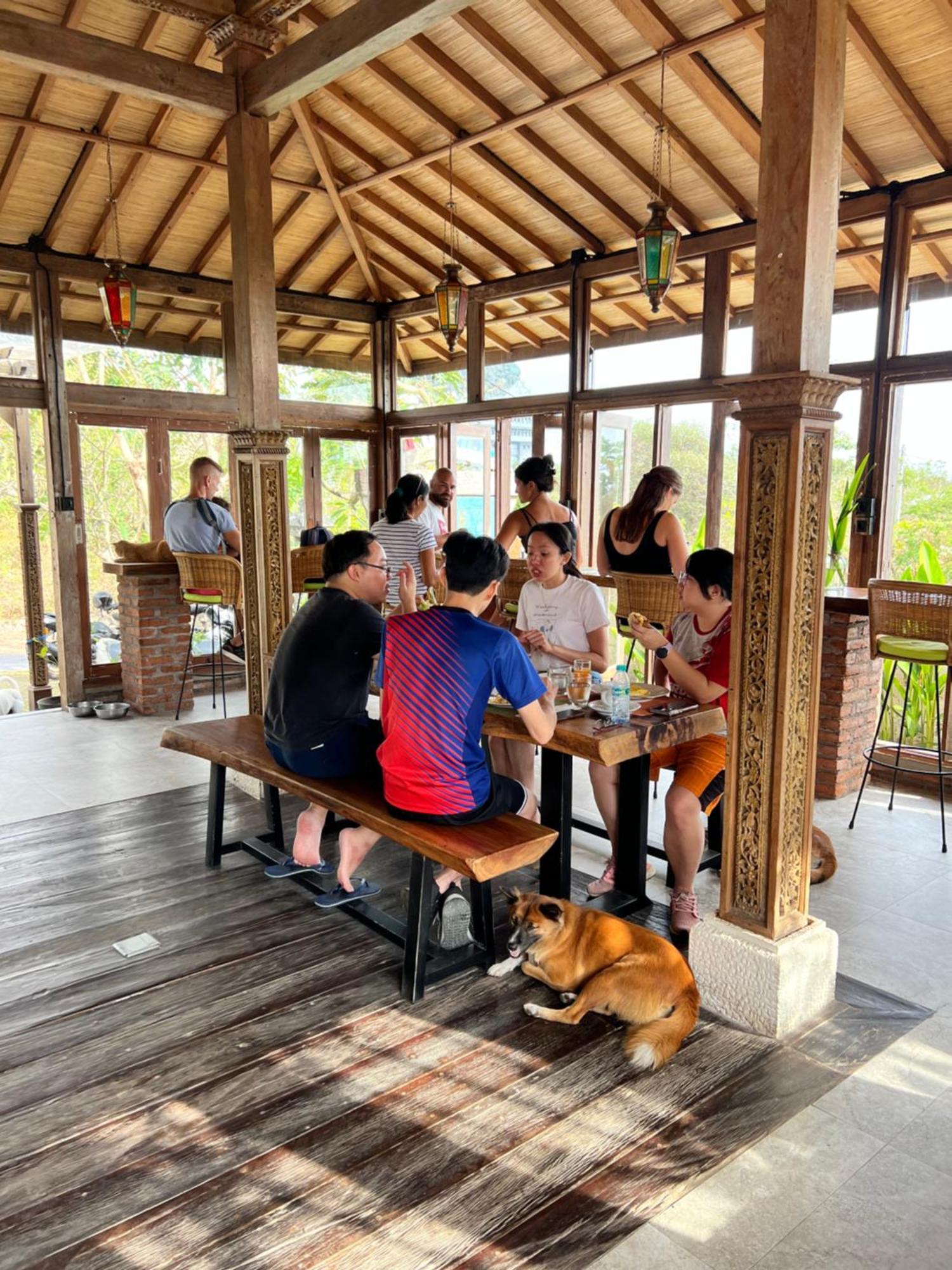 Pinokkio B&B Restaurant ウンガサン エクステリア 写真