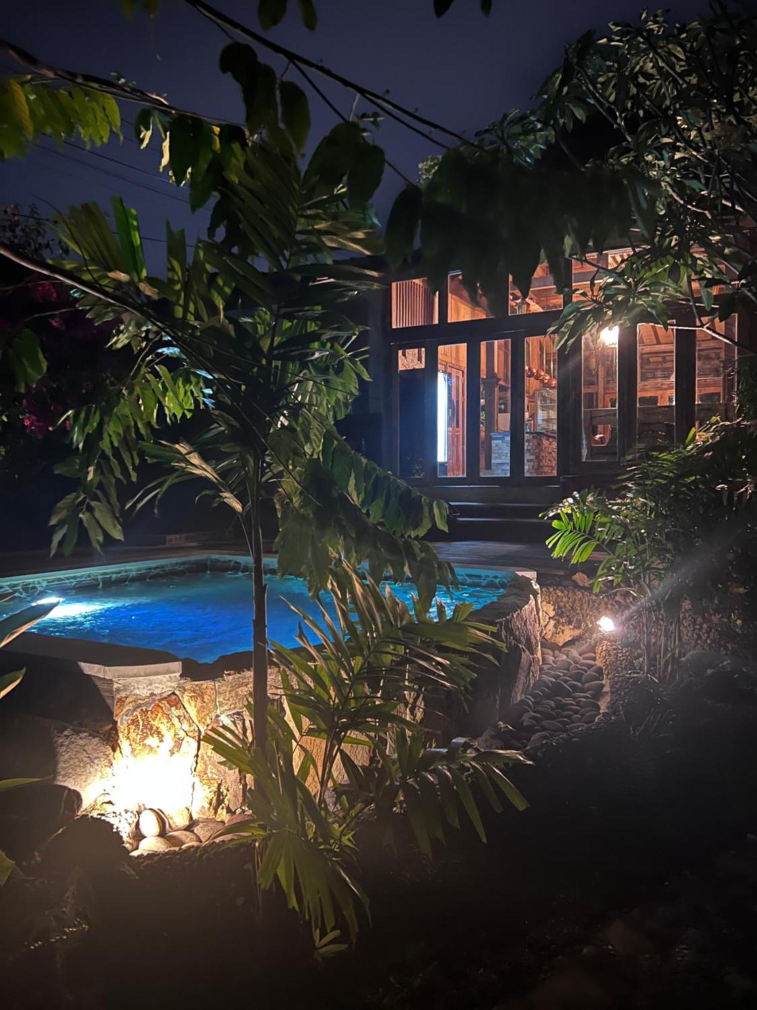 Pinokkio B&B Restaurant ウンガサン エクステリア 写真